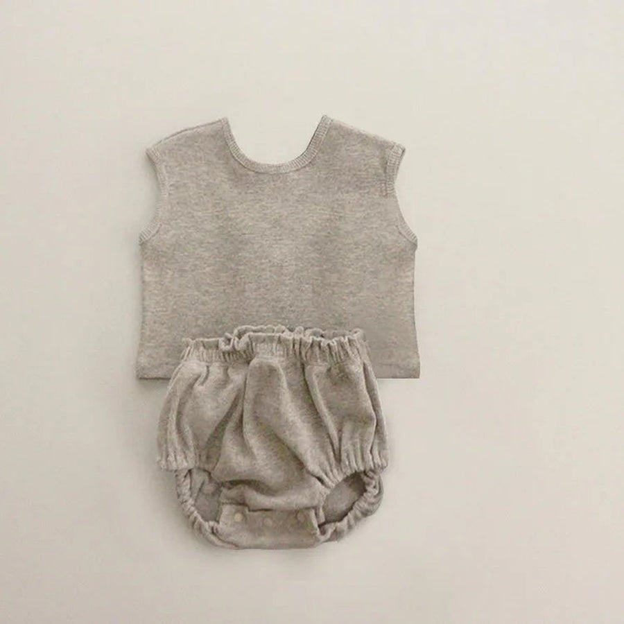 Apricot sleeveless outfit set with bloomer bottoms