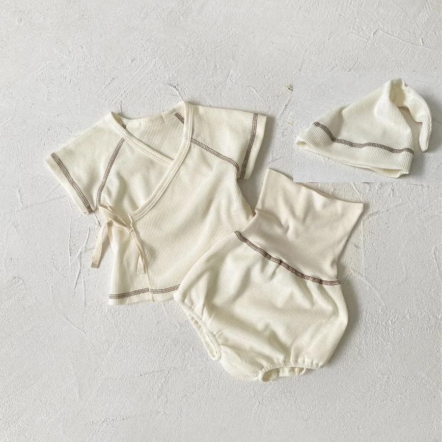 Unisex Two-Piece Casual Pajamas Set with Short Sleeve Top and High Waist Shorts