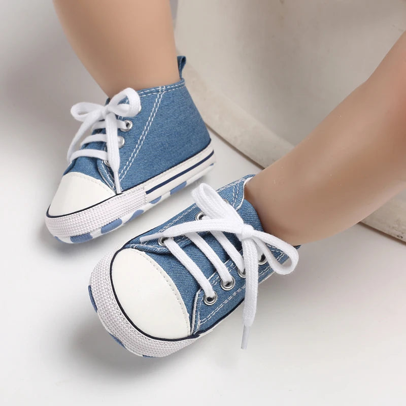Light Blue Classic Canvas baby sneakers