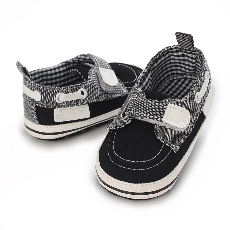 Black hook-and-loop canvas baby first walkers