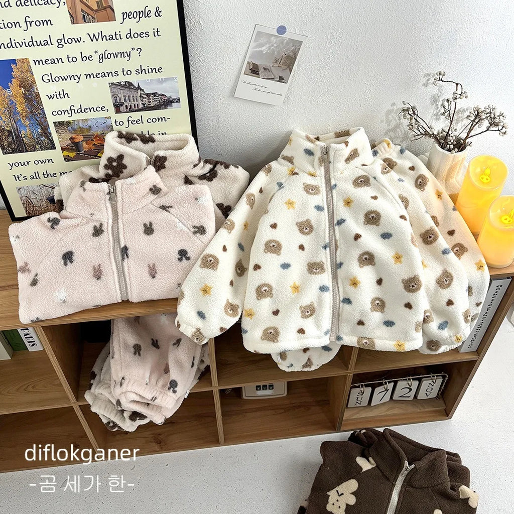 Kids warm fleece hooded sweatshirt and pants set in floral print