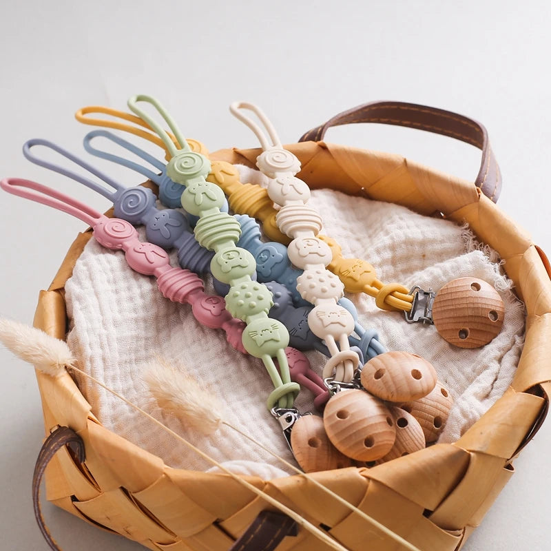 Beech Wood Pacifier Clip