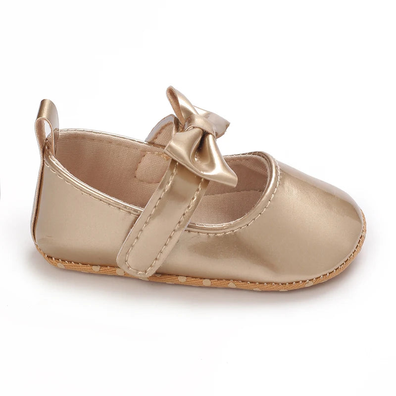 Bow Detail Baby First Walkers soft sole detail