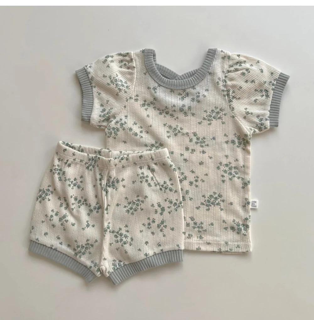 Floral Short Sleeve Romper Set top detail