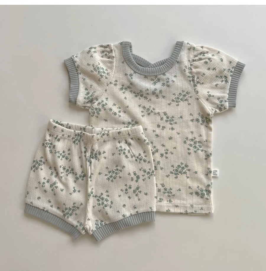 Floral Short Sleeve Romper Set top detail
