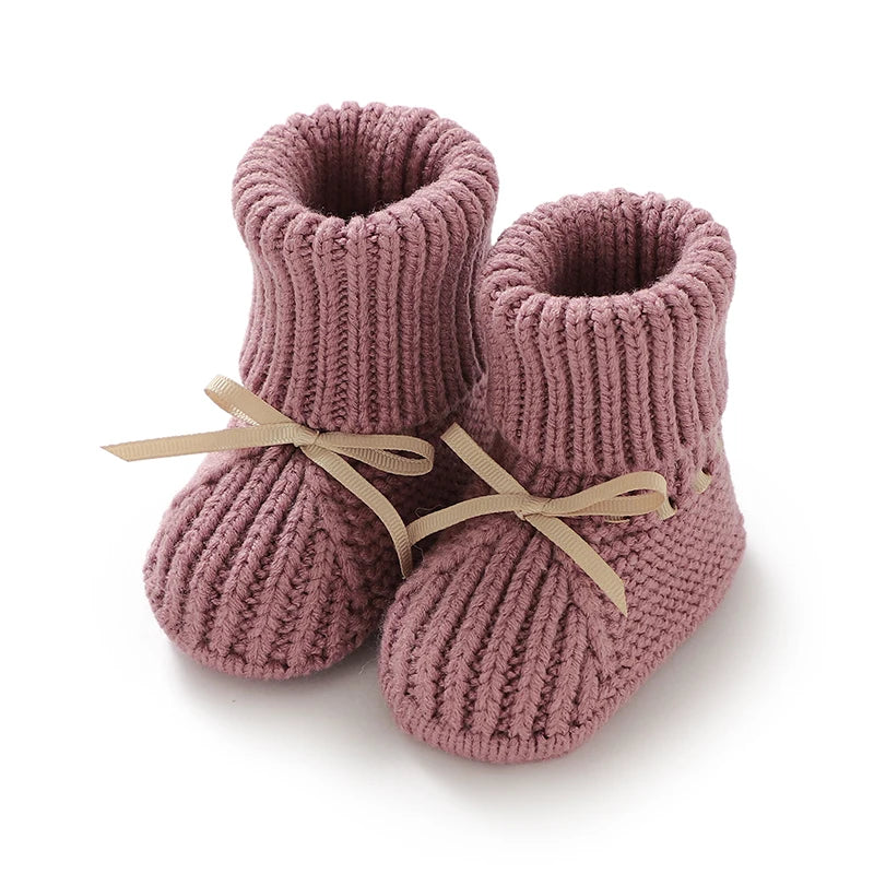 Mauve Cable-Knit knitted baby booties
