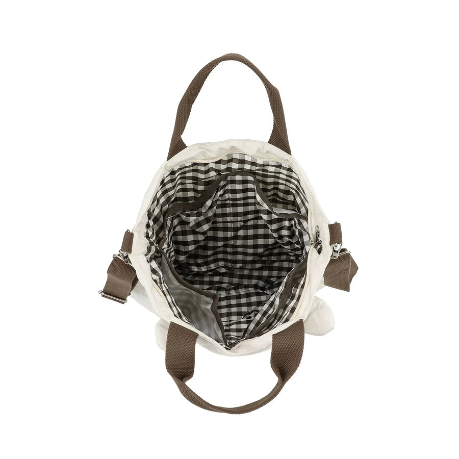 Comfortable straps on Large Capacity Diaper Bag