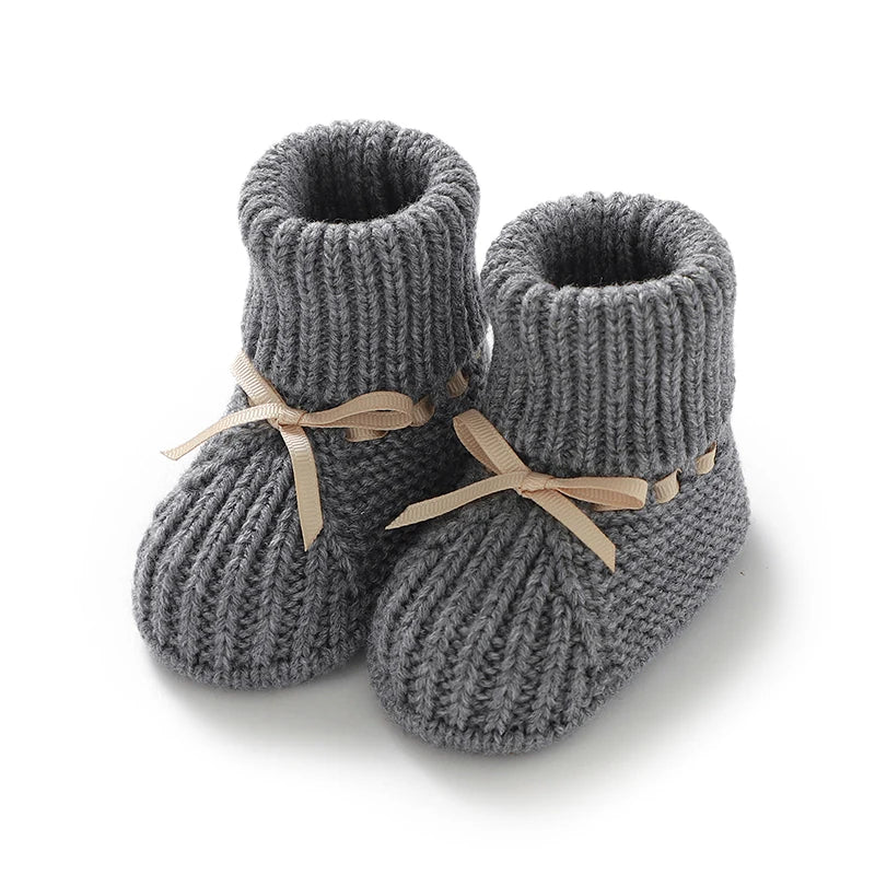 Charcoal Cable-Knit knitted baby booties
