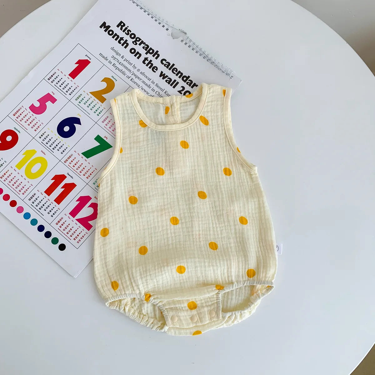 Wrinkle Cloth Sleeveless Bodysuit